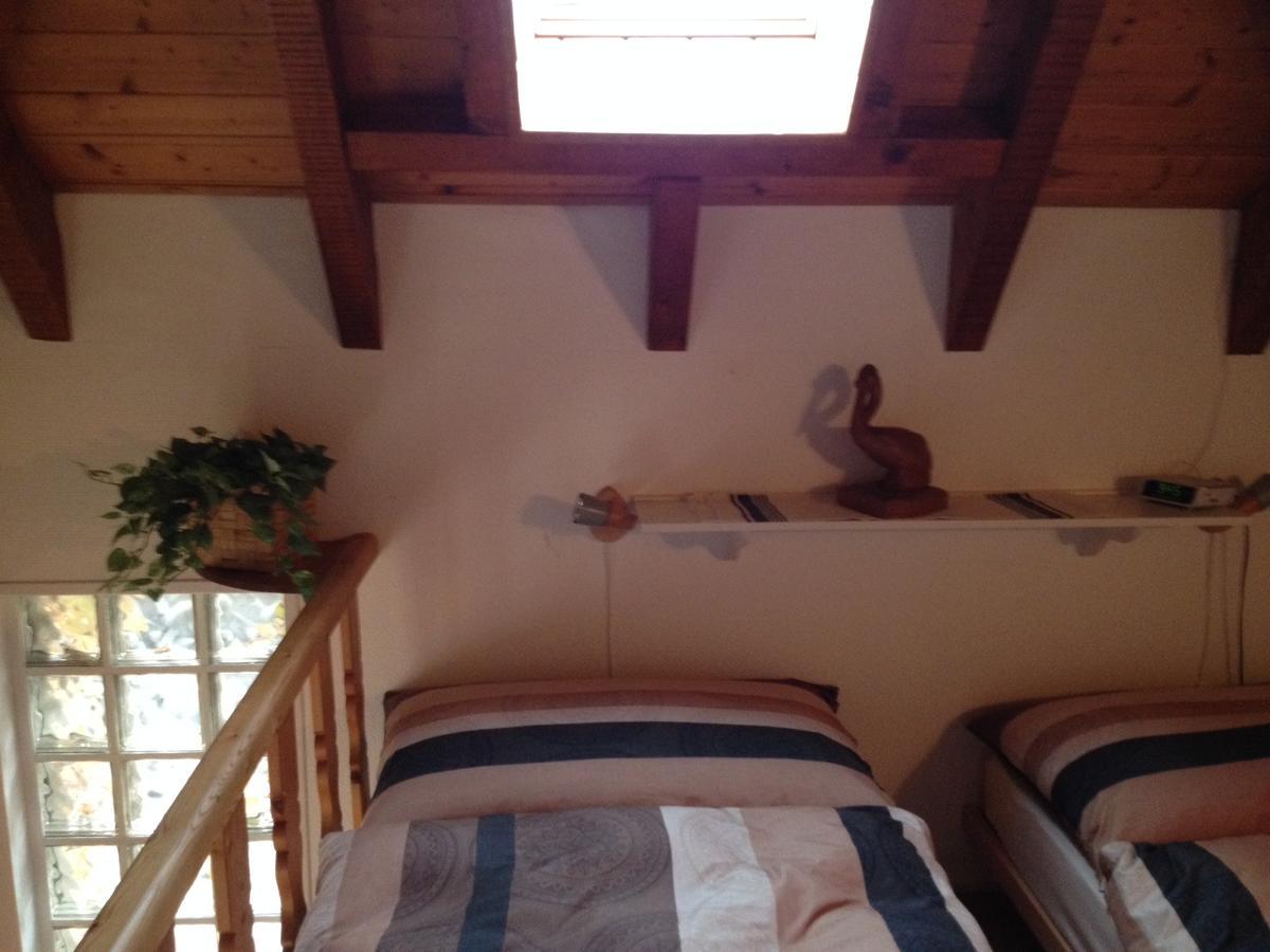 Bed and Breakfast La Tourelle Tartegnin Exterior foto